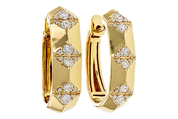 A320-79946: EARRINGS .50 TW