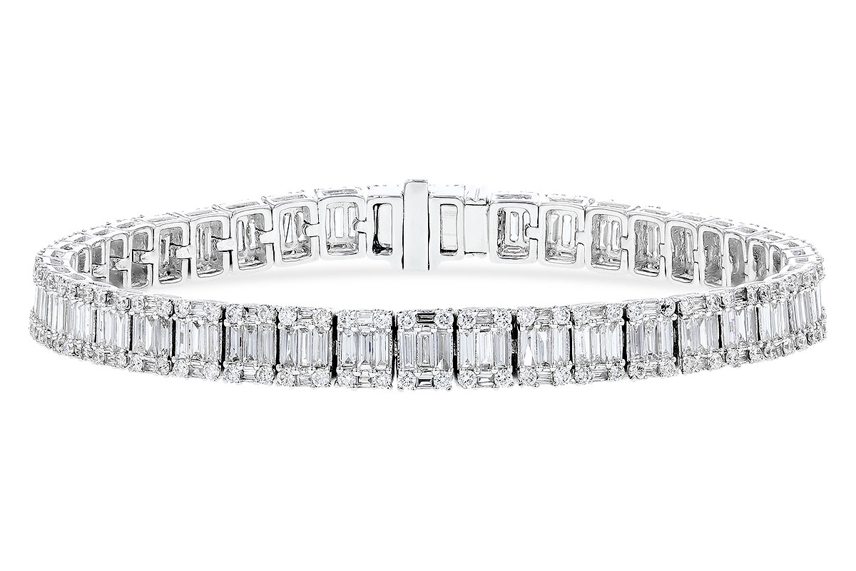B319-84509: BRACELET 2.72 TW BAGUETTES 4.10 TW