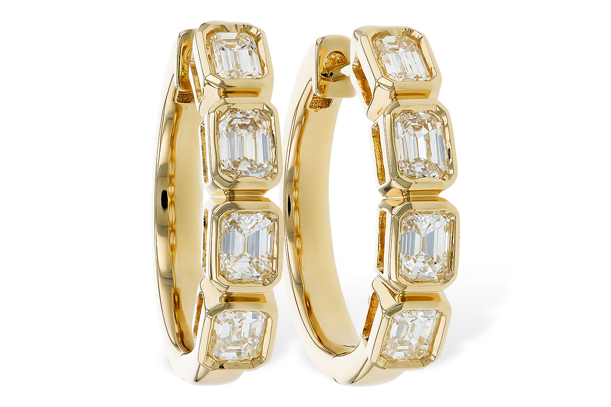 B319-88091: EARRINGS 1.10 TW EMERALD CUTS