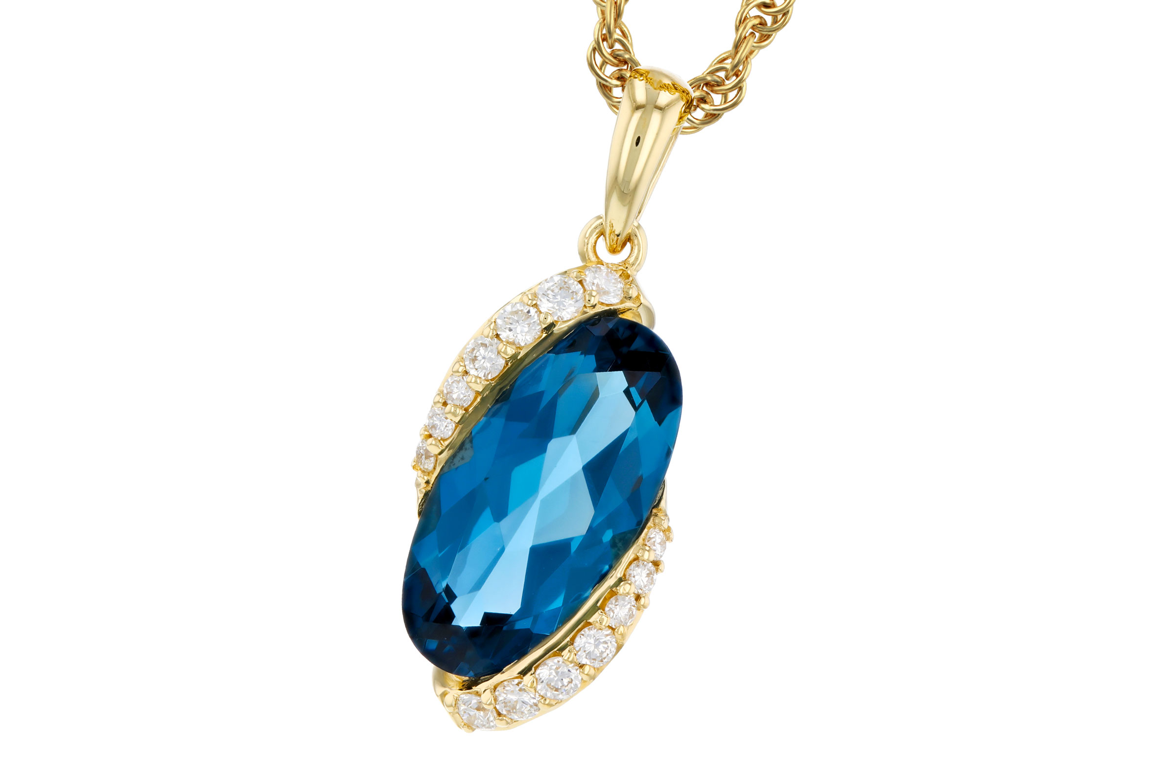F321-67209: NECK 2.25 LONDON BLUE TOPAZ 2.37 TGW (12x6MM LBT)