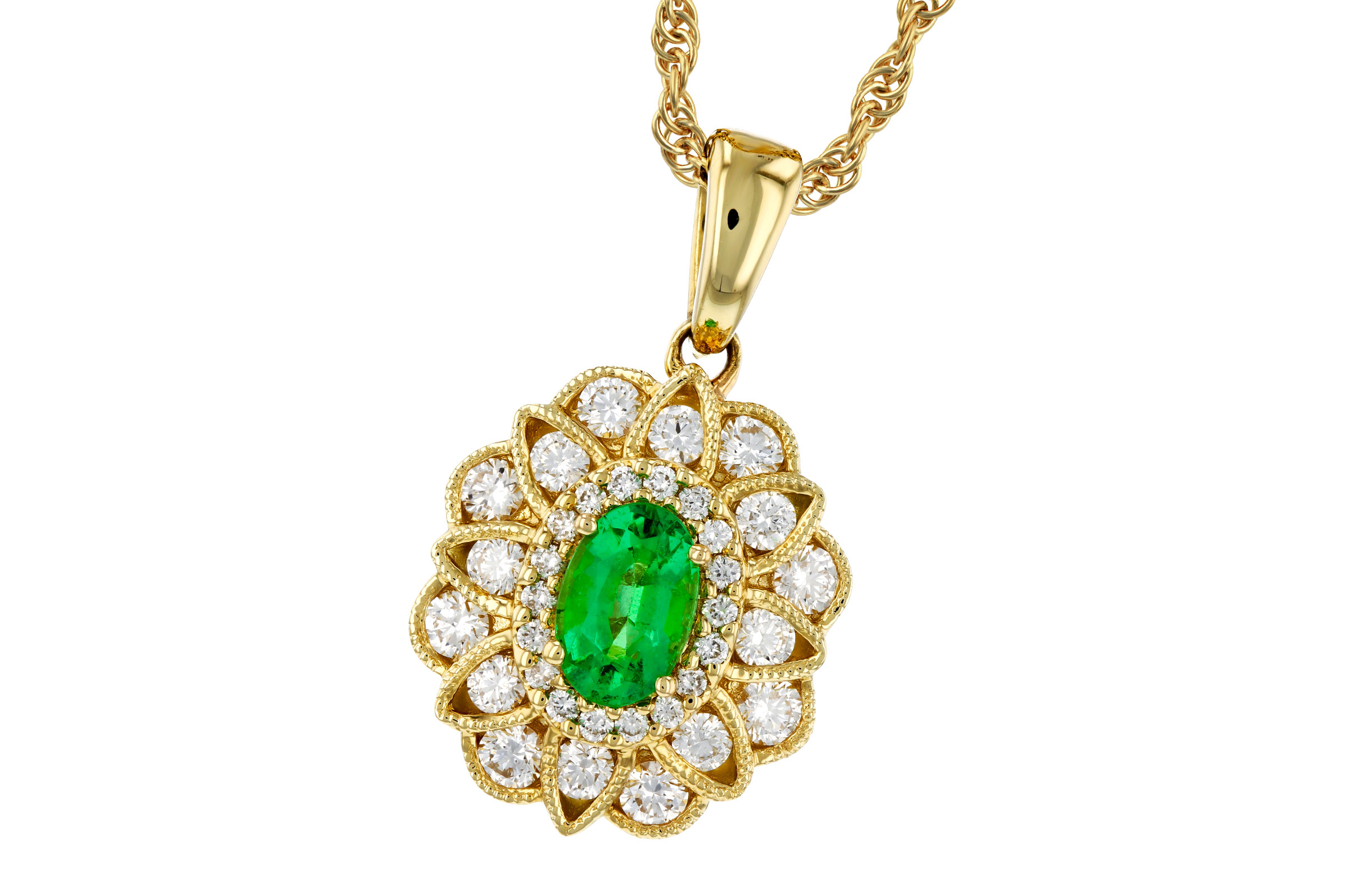 H321-65409: NECK .46 EMERALD .98 TGW (6X4 EMER)