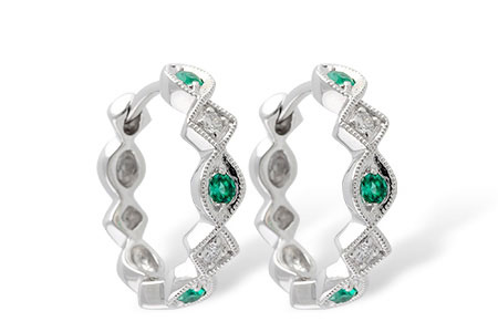 K232-56336: EARRINGS .13 EMERALD .18 TGW