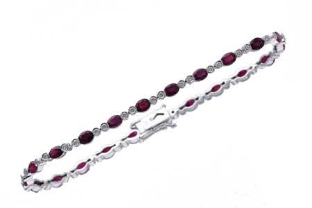 L229-90836: BRACELET 4.08 RUBY 4.55 TGW